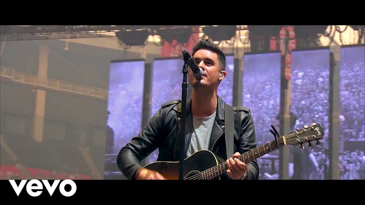 Passion – Glorious Day (Live) ft. Kristian Stanfill