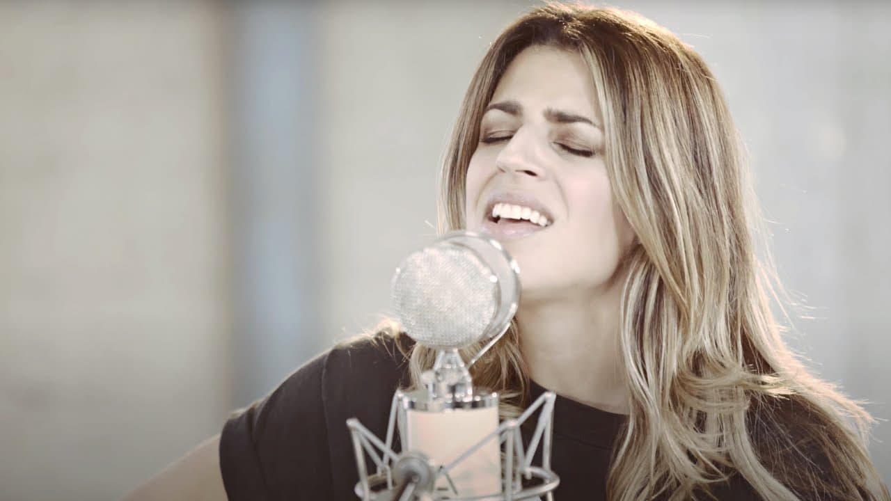 Hillsong Worship – What A Beautiful Name – New Song Cafe